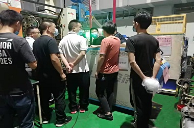深圳富士康模具清洗現場